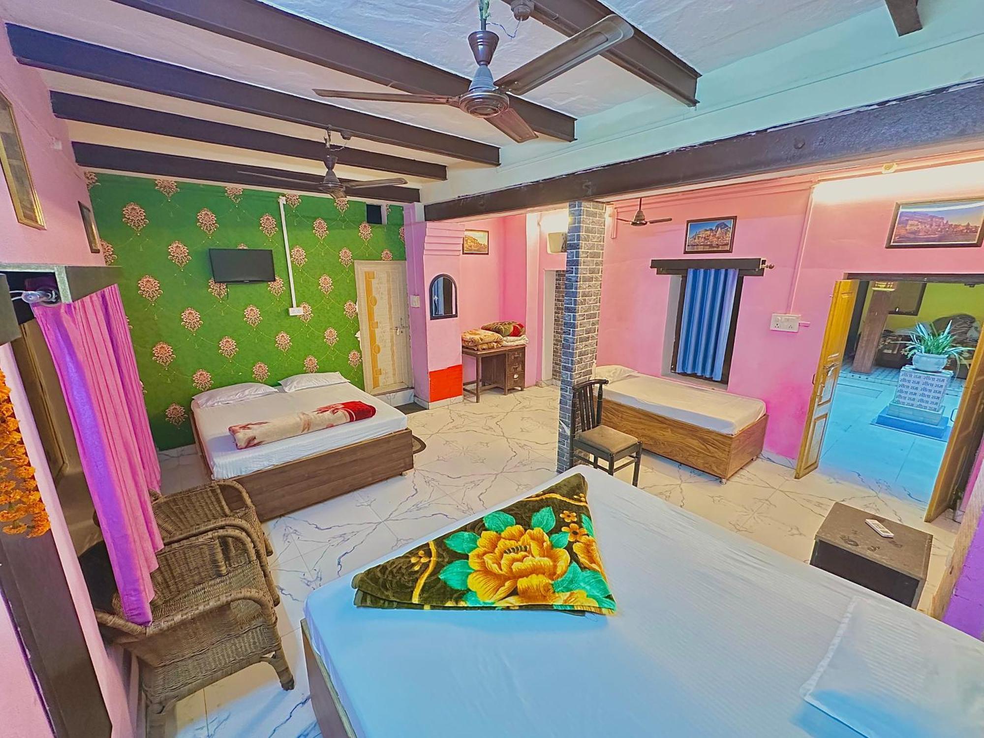 Home Stay Suraj Inn Varanasi Exterior foto