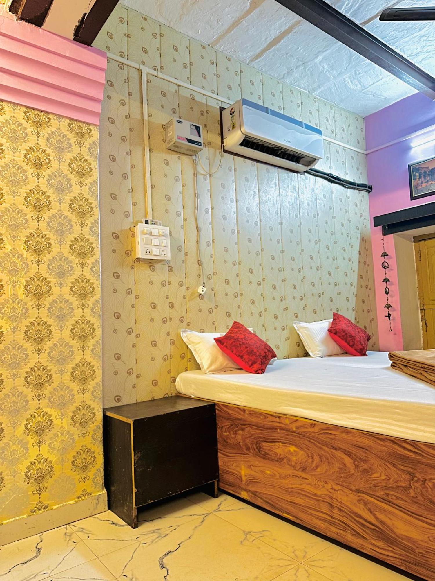 Home Stay Suraj Inn Varanasi Exterior foto