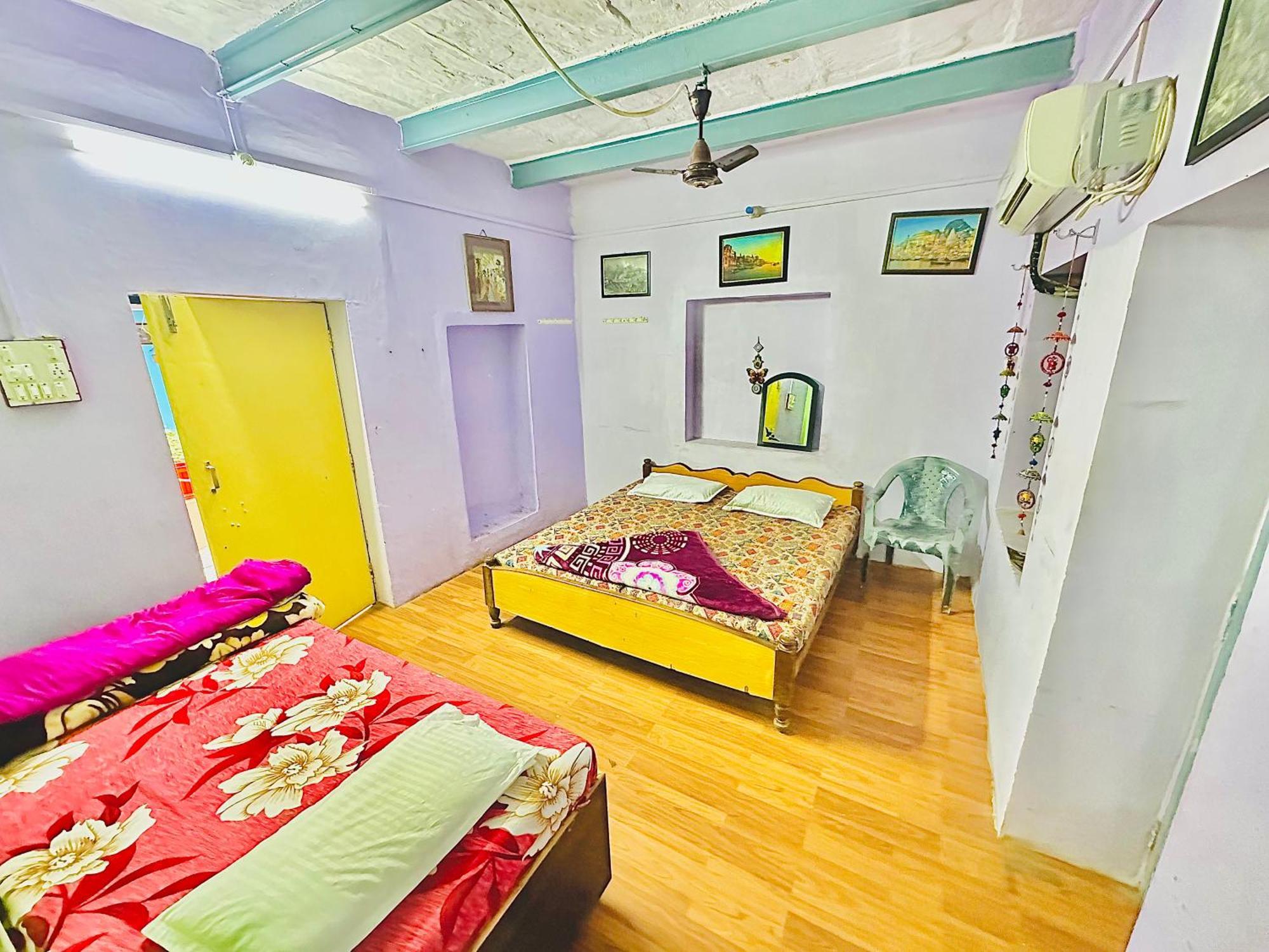 Home Stay Suraj Inn Varanasi Exterior foto